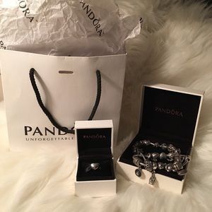 Sold🎀 Heart Charm